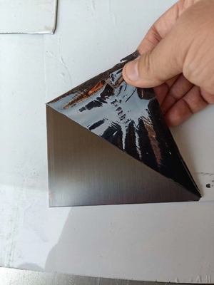 finition de délié de miroir de couleur de Titanum de noir de feuille de l'acier inoxydable 201 304 ou de feuille de Titanum de noir