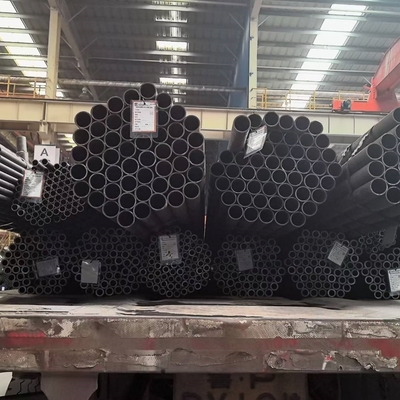 Pipe en acier sans soudure en alliage 48x5mm ASTM A-335 Grade T5 P5 Sch40 ASME B36.10M L=6000mm