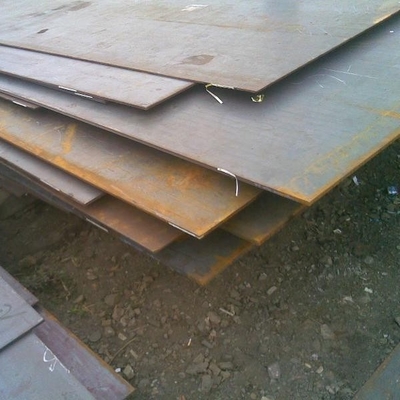SS400 Plaque d'acier laminée à chaud/plaque d'acier au carbone A36 Q235B avec une largeur de 1500 à 2500 mm