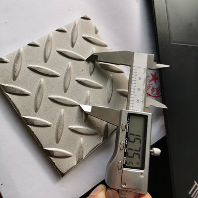 Le plat à carreaux inoxydable 5mm Astm A793 de 304 Vastrap a roulé le plat de plancher