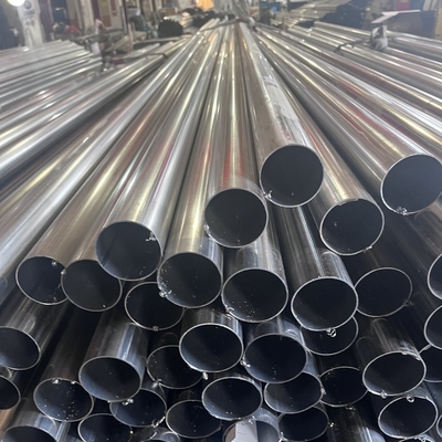 AISI 409 Pipe soudé en acier inoxydable pour silencieux de voiture 0,3 à 3 mm d&#39;épaisseur