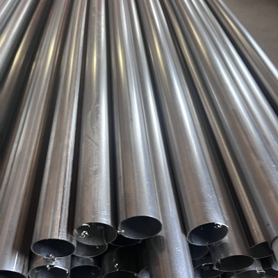 AISI 409 Pipe soudé en acier inoxydable pour silencieux de voiture 0,3 à 3 mm d&#39;épaisseur