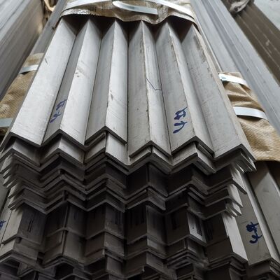 Cornière d'acier inoxydable de la catégorie Aisi316l Sus316l 80*80*8mm Astm A276